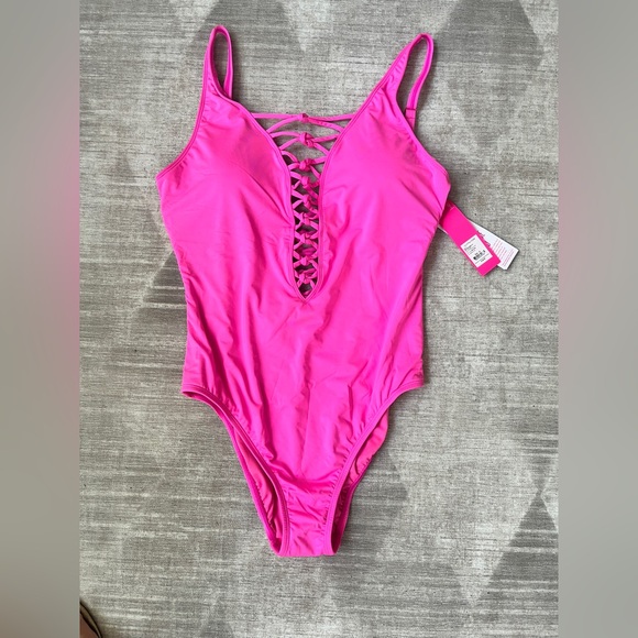 NWT Lilly Pulitzer Isle Lattice One Piece Swimsuit - Picture 2 of 3